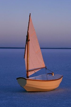 Tender Behind with atypical sail
