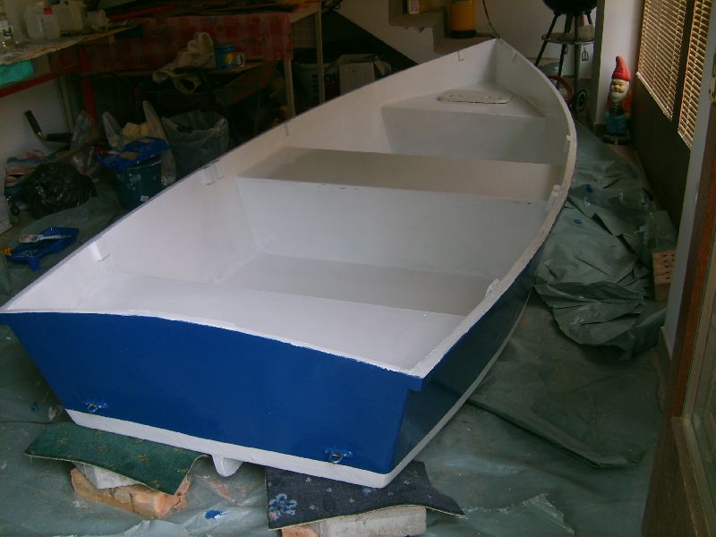  12. [FL12] General purpose skiff, very easy to build. Oars or outboard