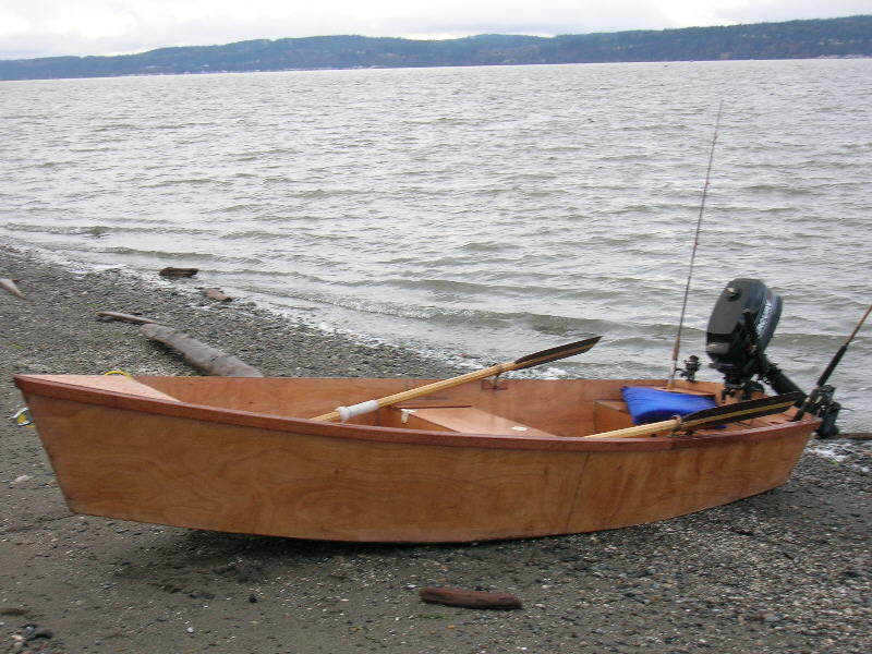 Flat Skiff 12. [FL12] General purpose skiff, very easy to build. Oars 