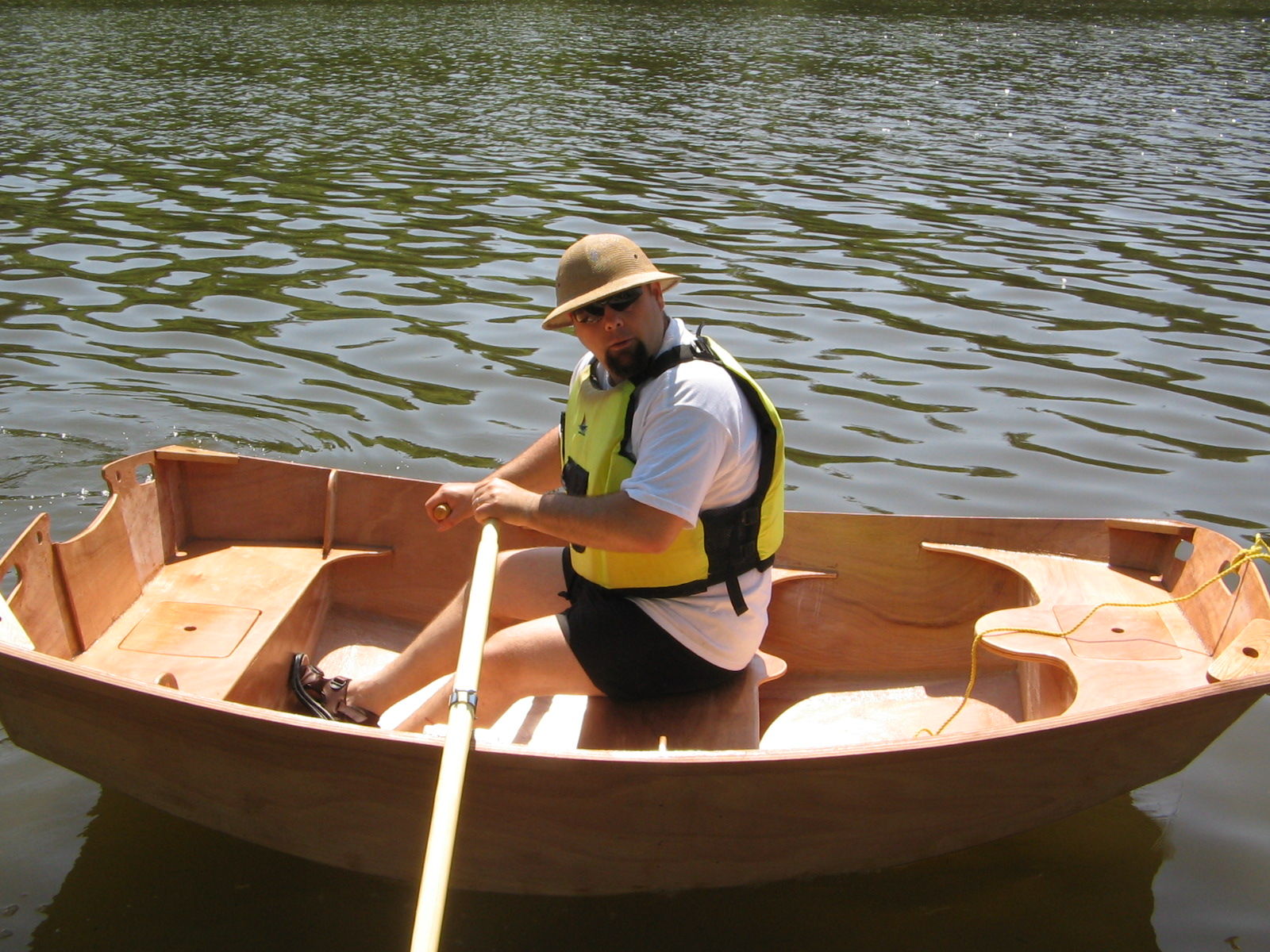  PK78] Pram type dinghy. Oars, sail or outboard, wider than the D4/D5