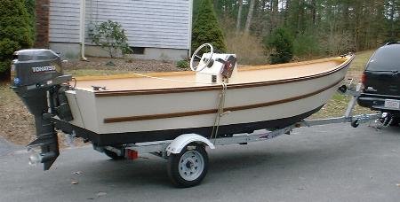 Wee Hunk. A 16' stitch and glue power dory with center console