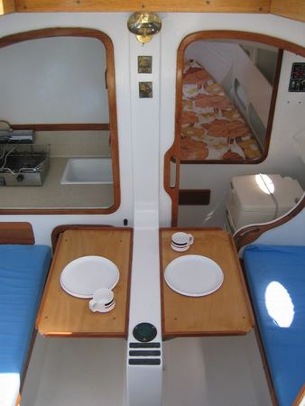 Penguin. A classic trailer yacht with serious space inside