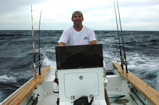 Outboard Dory 18 offshore