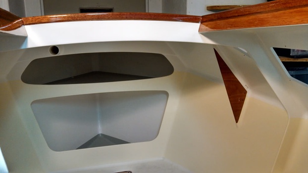 Adelie 14 interior